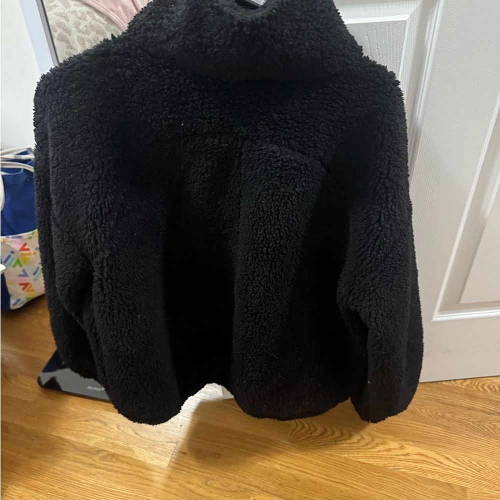 LULULEMON Cinchable Fleece Zip-Up Jacket in Black - Womens 10 - Picture 6 of 9